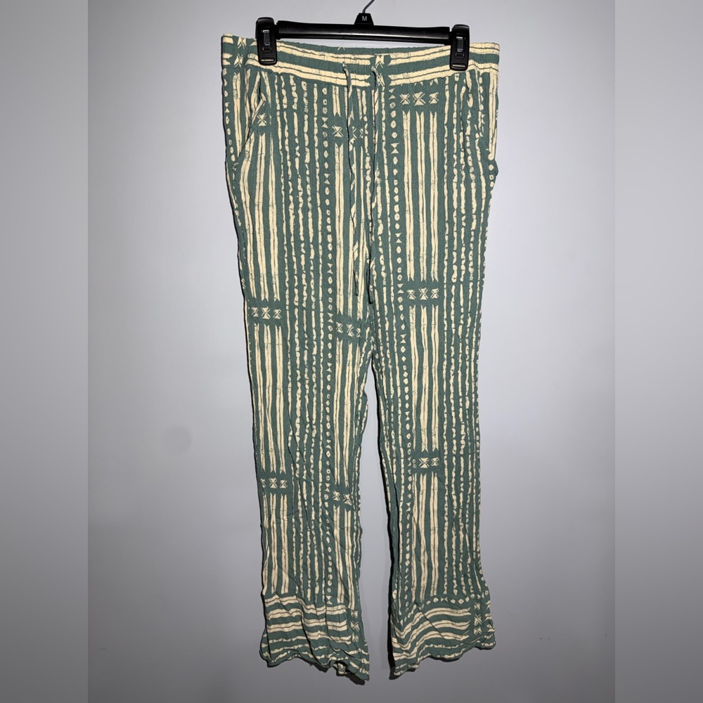 Falls Creek Green and Cream Patterned Pants